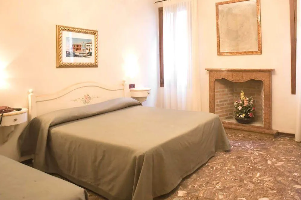 ***  Hotel Mercurio Venice Italy
