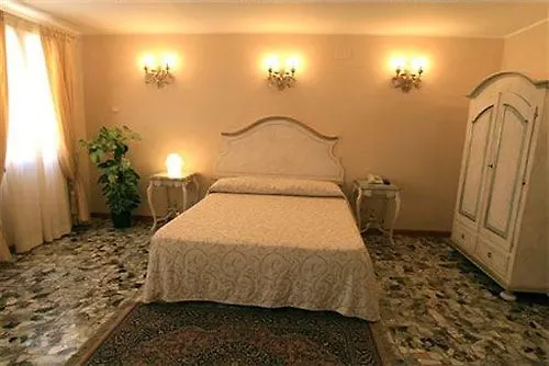 Hotel Mercurio Venice