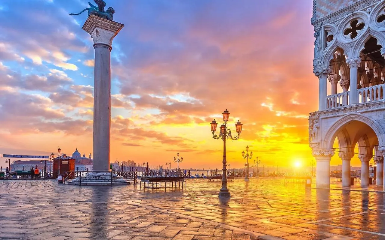 Hotel Mercurio Venice