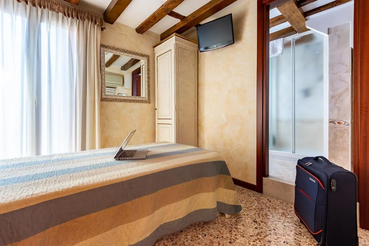 Hotel Mercurio Venice