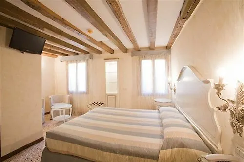 Hotel Mercurio Venice Italy
