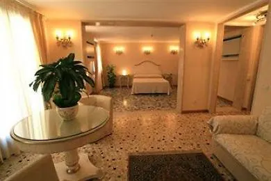 ונציה Hotel Mercurio