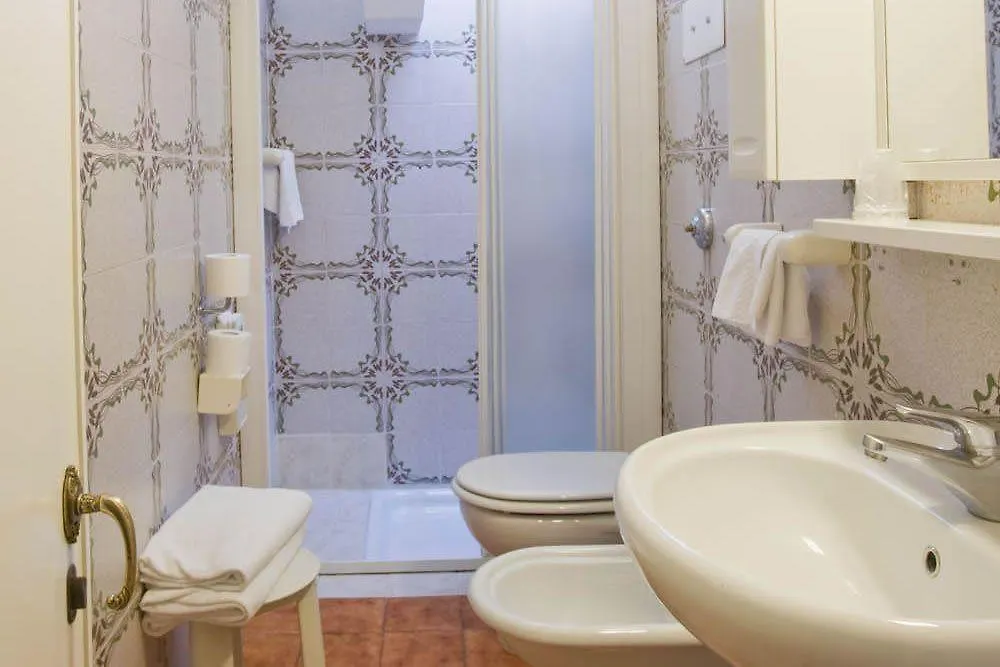 ונציה Hotel Mercurio