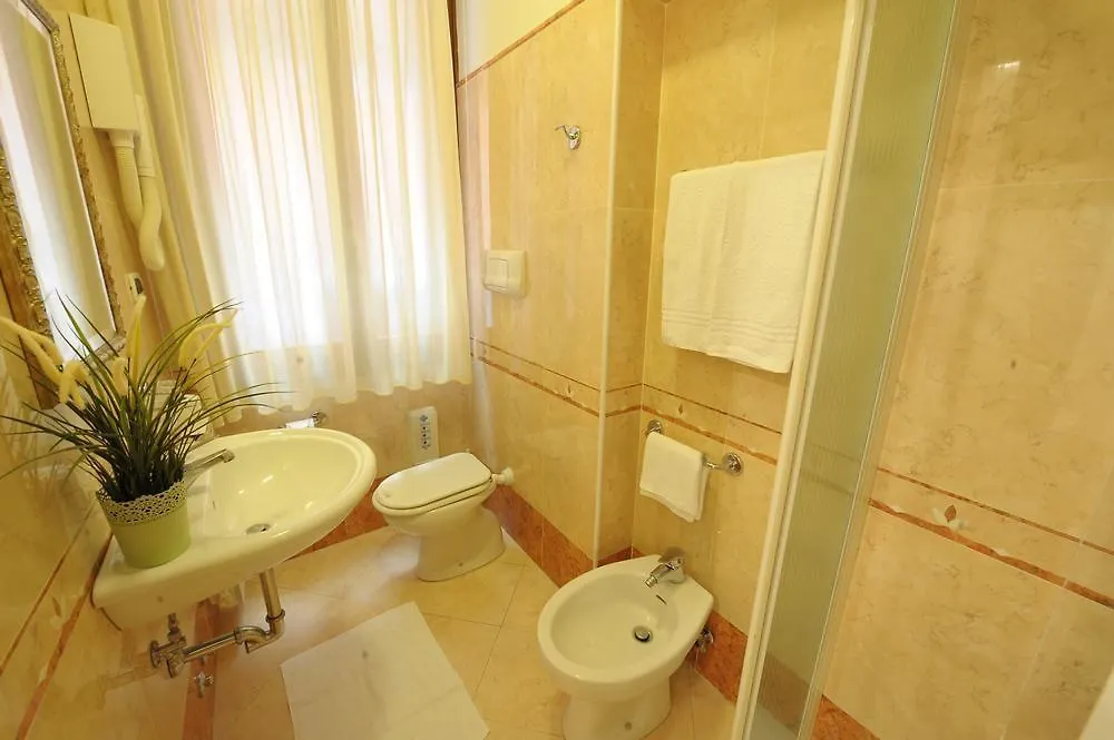 ונציה Hotel Mercurio