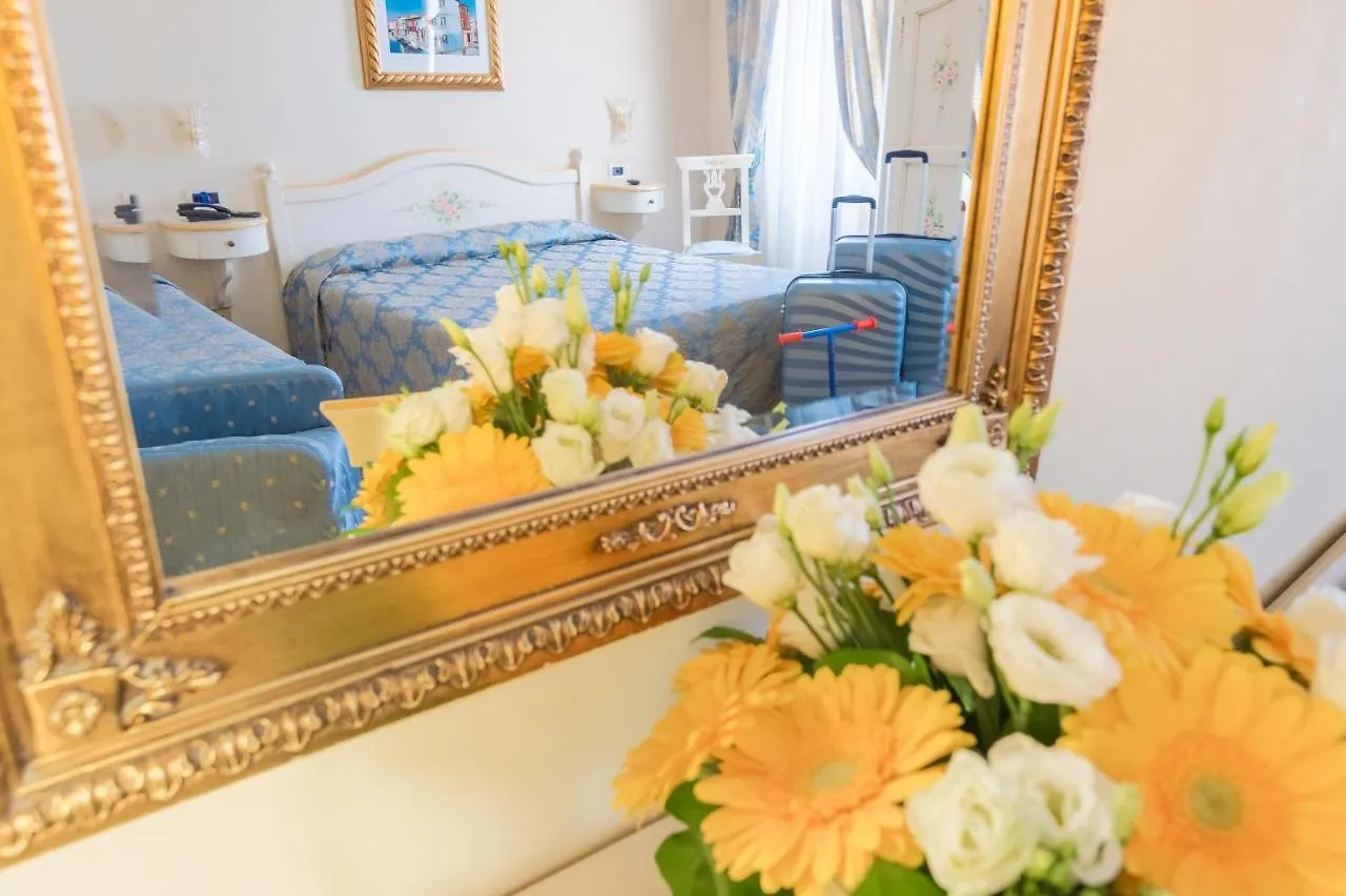 ***  ונציה Hotel Mercurio איטליה