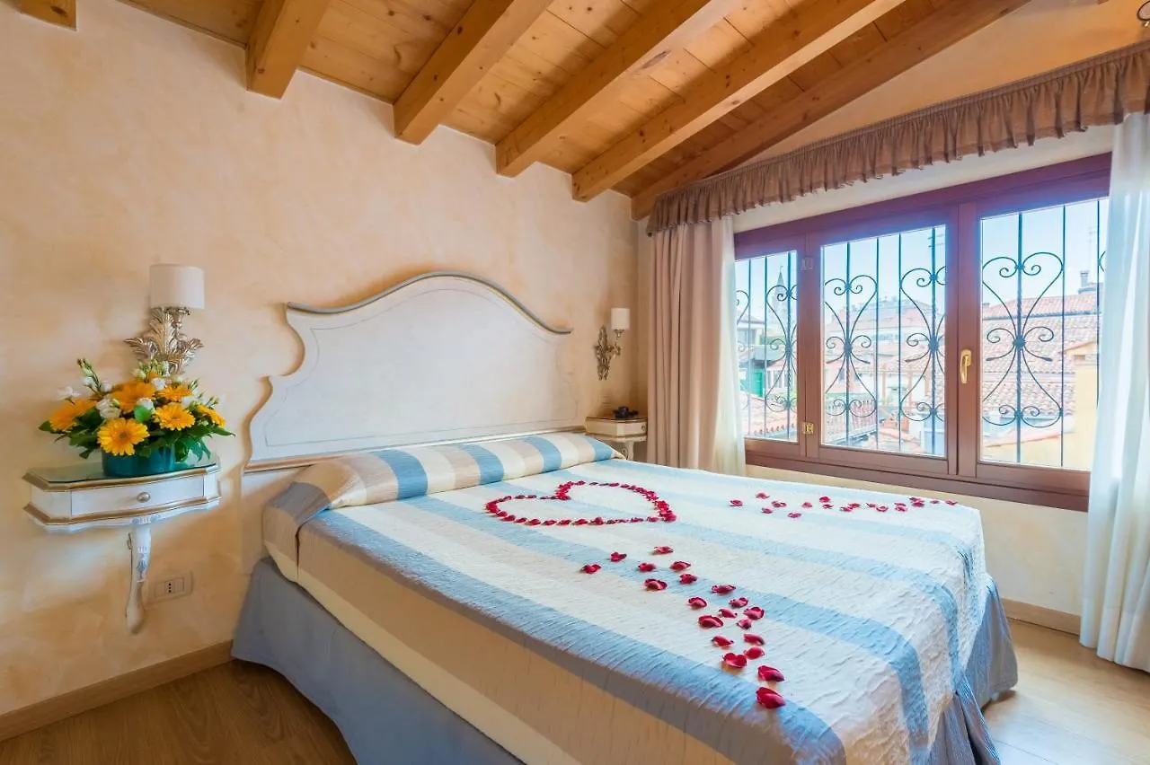 ונציה Hotel Mercurio