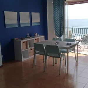 Apartament Beachfront