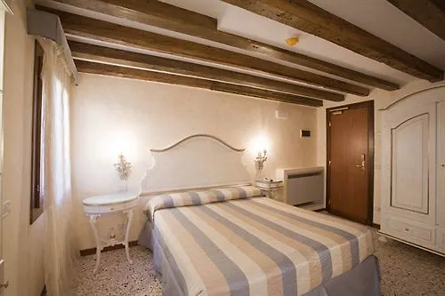 Hotel Mercurio Venice